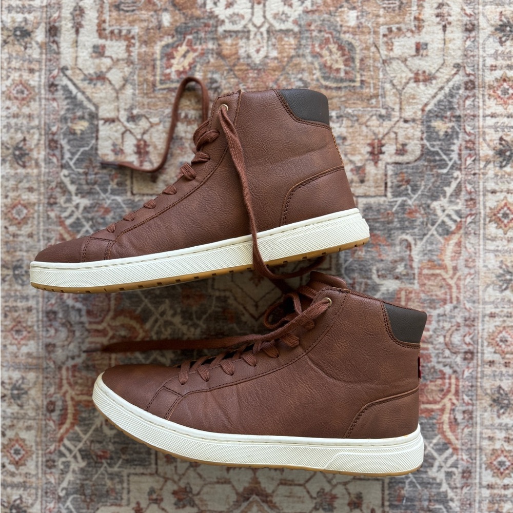Levi's Brown Leather Sneakers with Padded Ankle